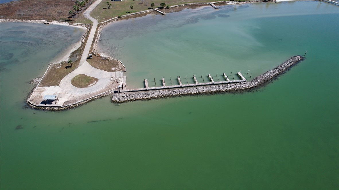 102 Redfish Point Drive Rockport TX 78382