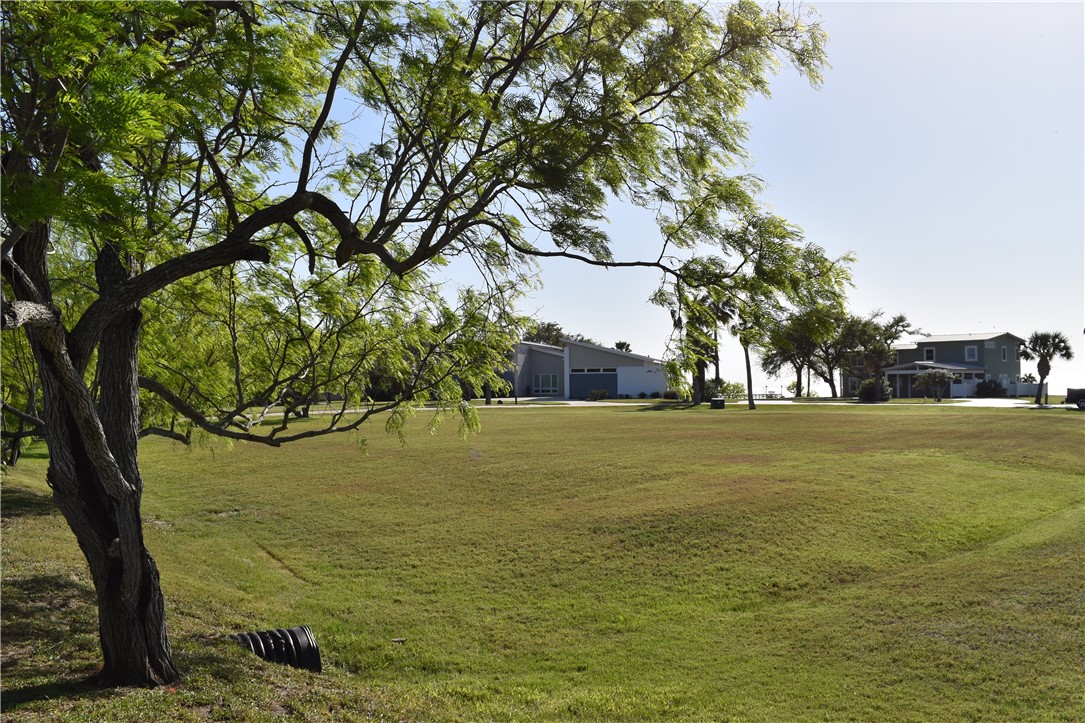 102 Redfish Point Drive Rockport TX 78382