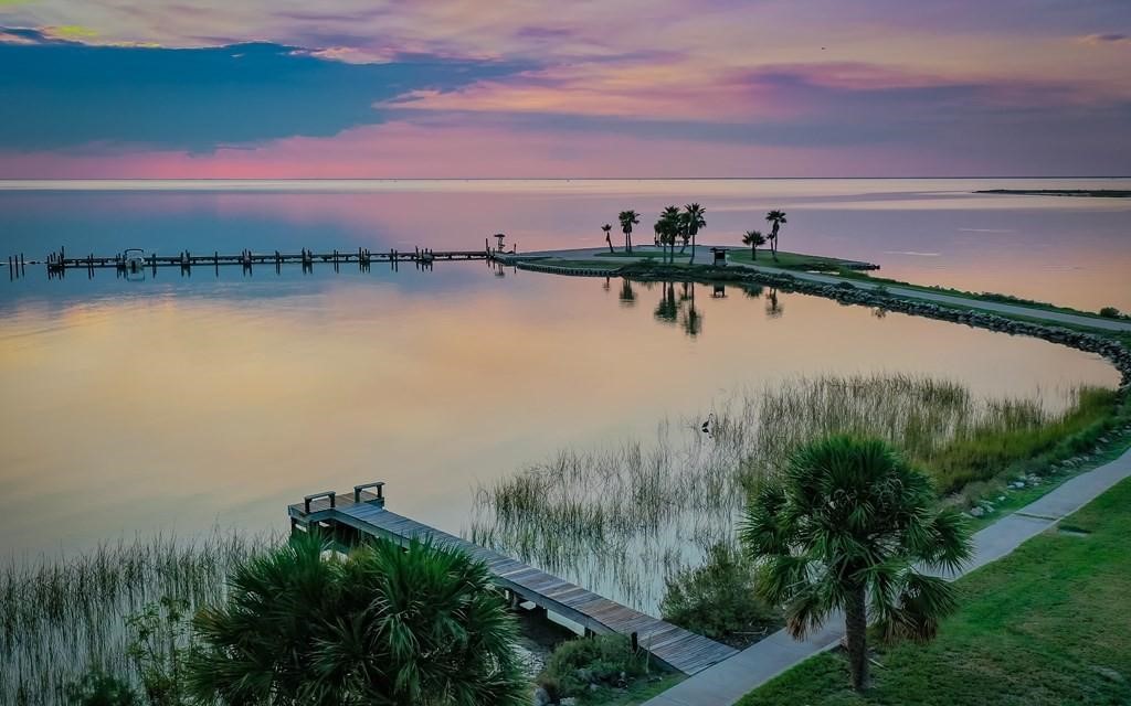 102 Redfish Point Drive Rockport TX 78382