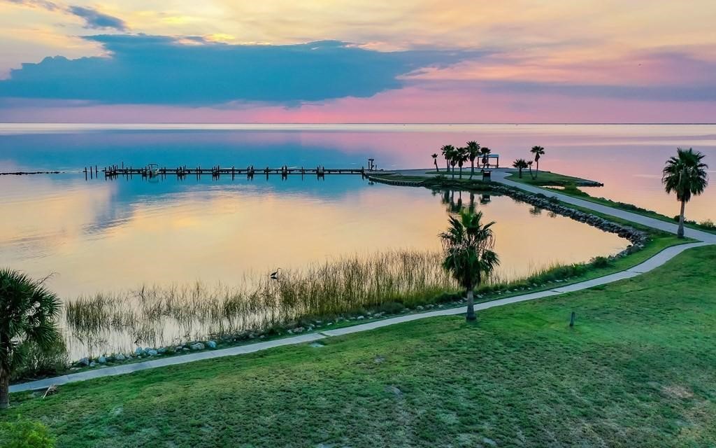 102 Redfish Point Drive Rockport TX 78382