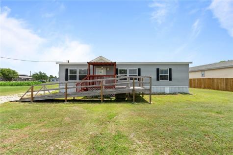 518 3rd Street Bayside TX 78340