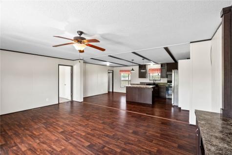 518 3rd Street Bayside TX 78340