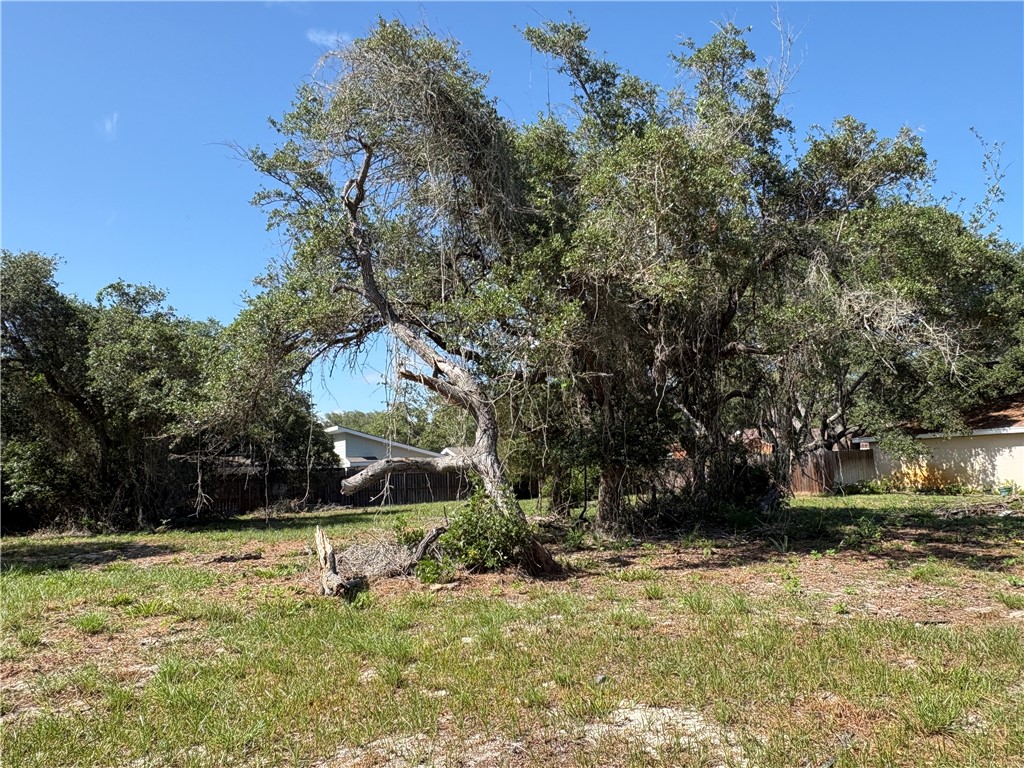 3106 Traylor Boulevard Rockport TX 78382