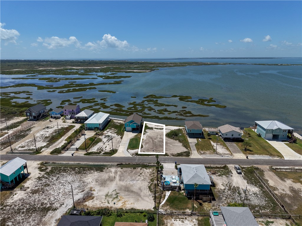 74 Newcomb Bend Rockport TX 78382
