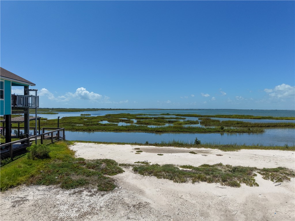 74 Newcomb Bend Rockport TX 78382