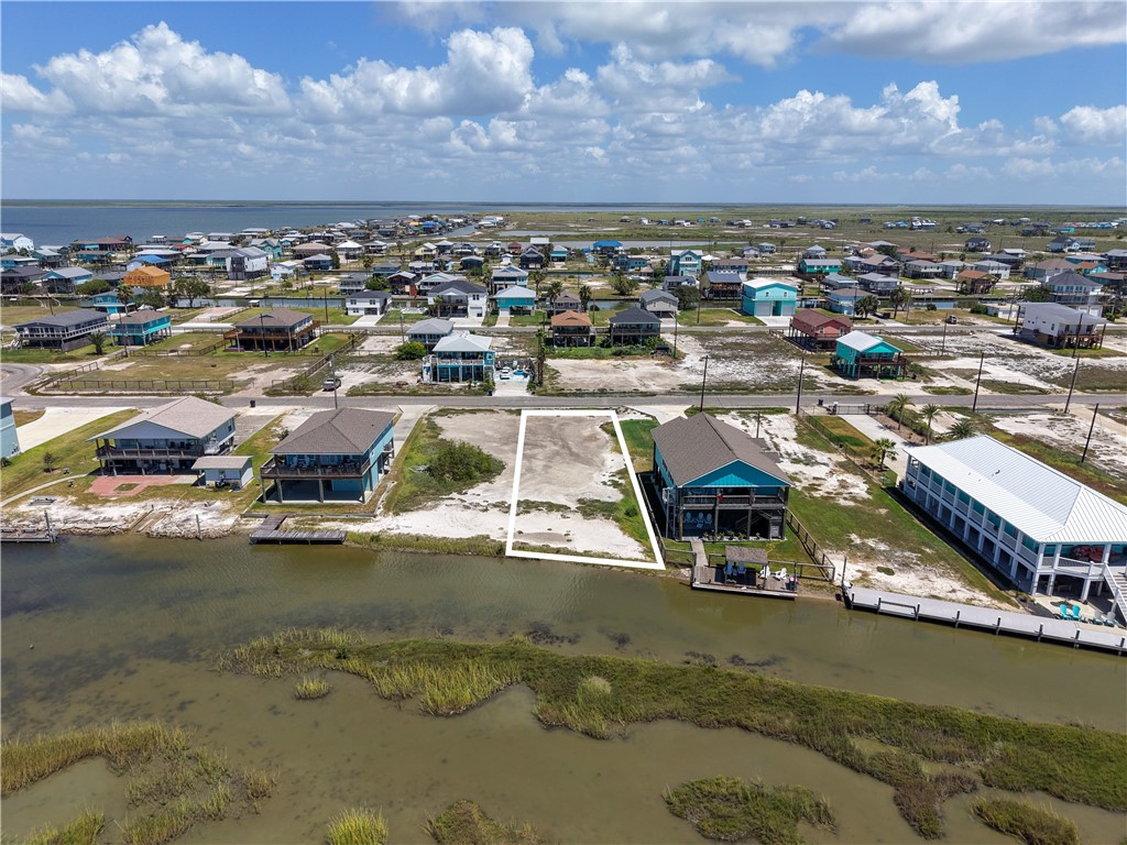 74 Newcomb Bend Rockport TX 78382