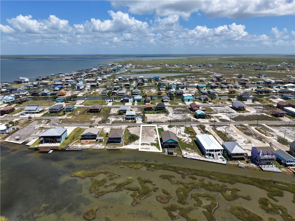 74 Newcomb Bend Rockport TX 78382