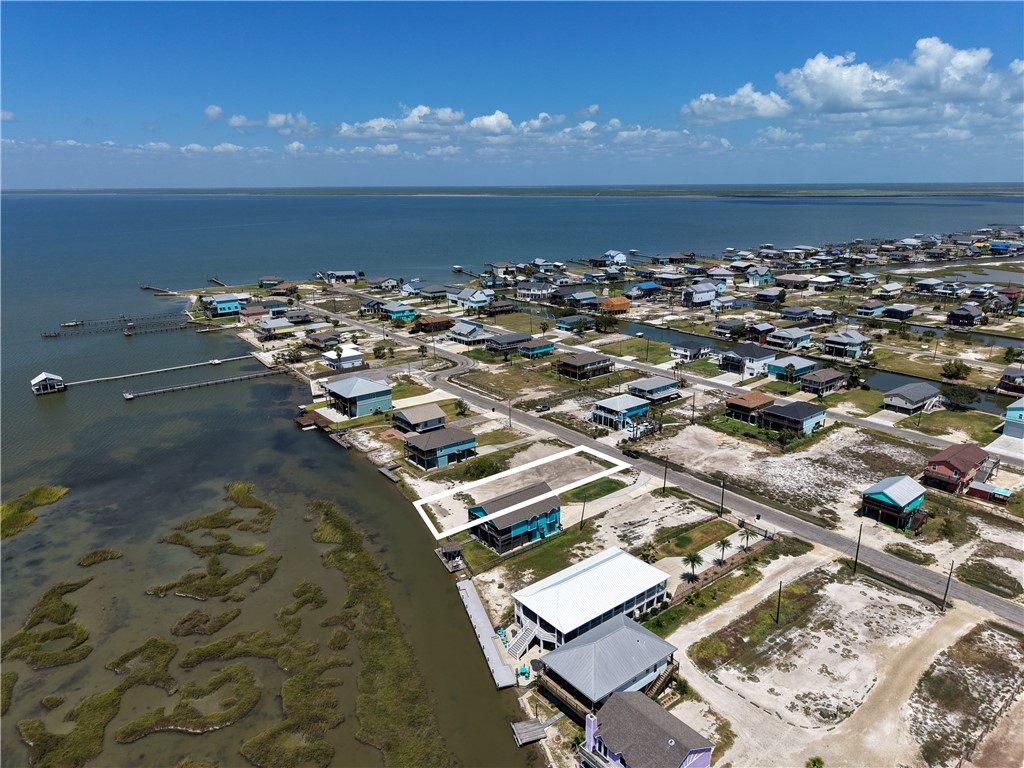 74 Newcomb Bend Rockport TX 78382