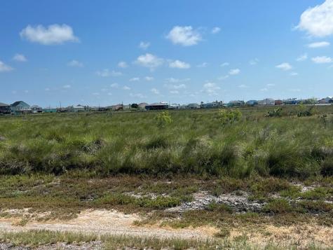 663 664 Northwest Drive Rockport TX 78382