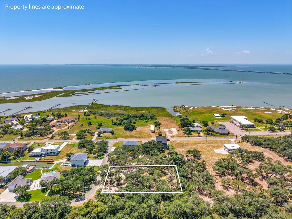 40 Magnolia Street Rockport TX 78382