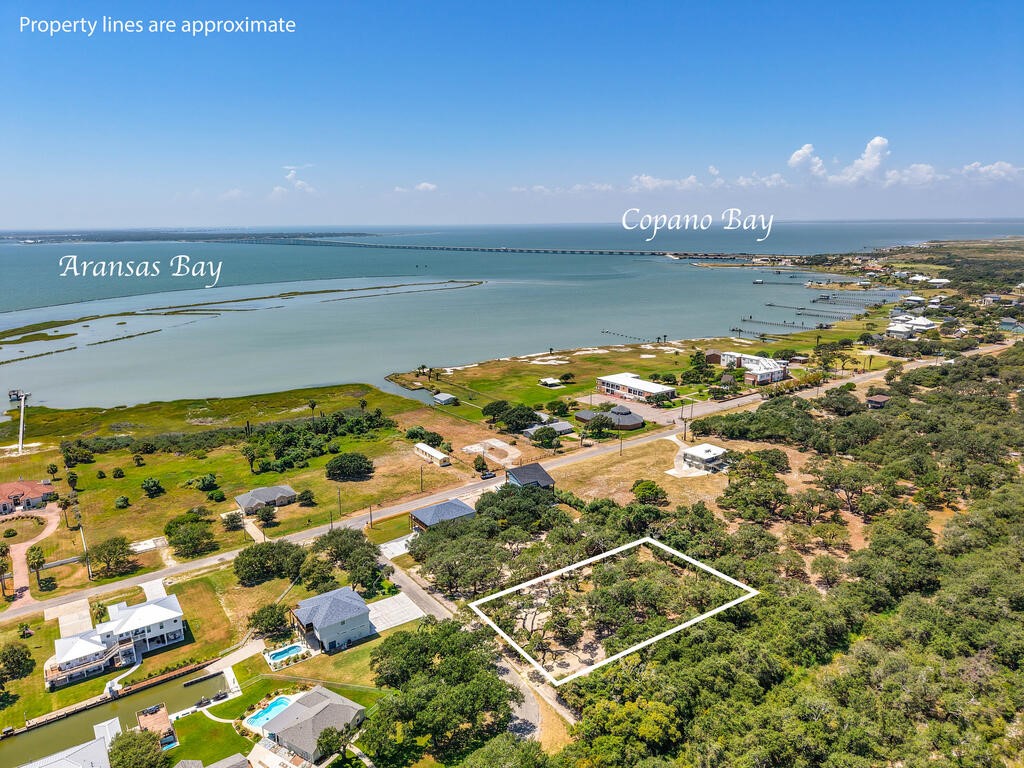 40 Magnolia Street Rockport TX 78382