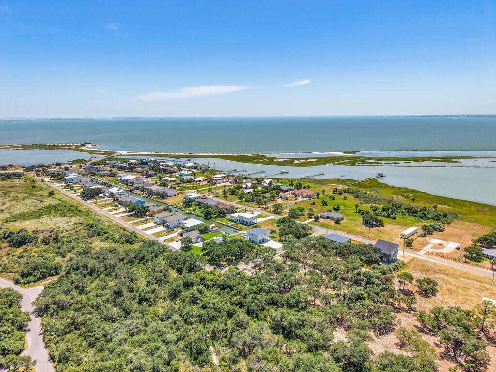 40 Magnolia Street Rockport TX 78382