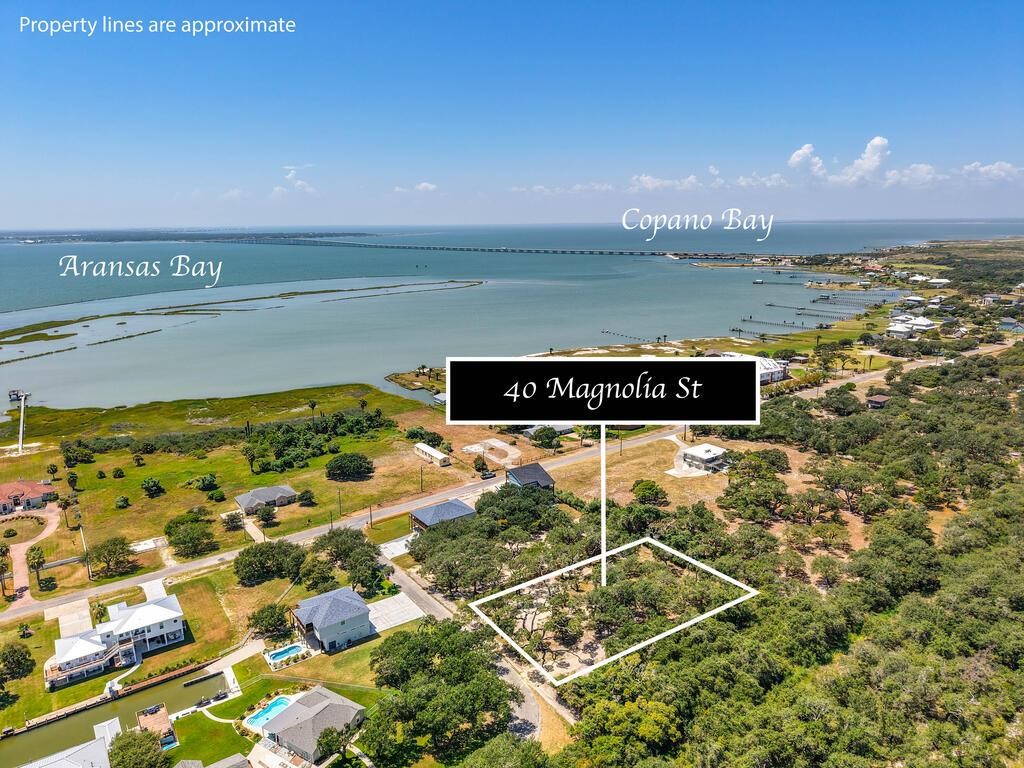 40 Magnolia Street Rockport TX 78382