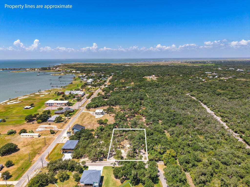 40 Magnolia Street Rockport TX 78382