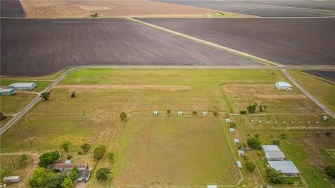 603 Wilhelm Austwell TX 77950