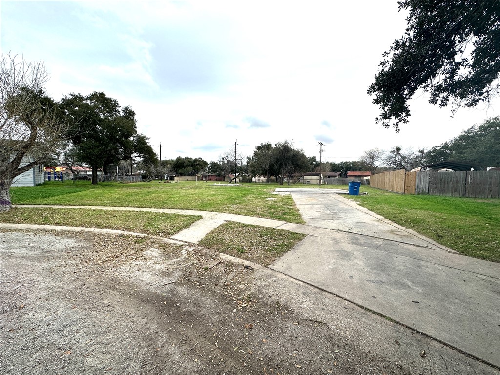 344 Mesquite Street Sinton TX 78387