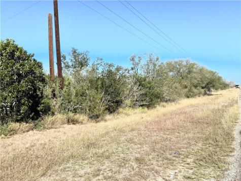 2647 Highway 359 Benavides TX 78341