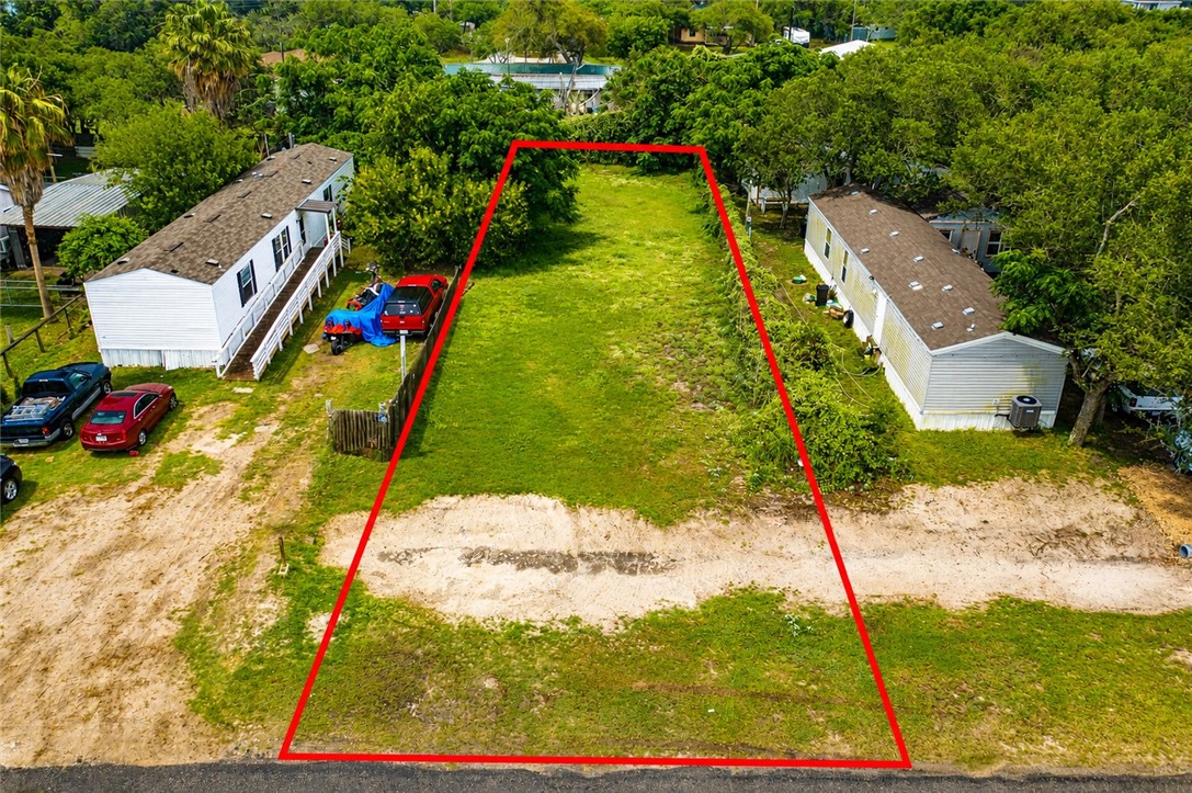 512 S Doughty Street Rockport TX 78382