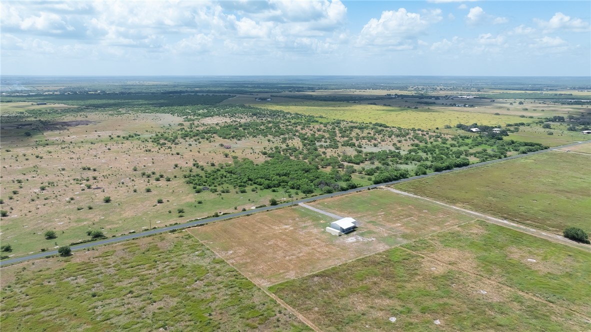 266 County Road 384 George West TX 78022