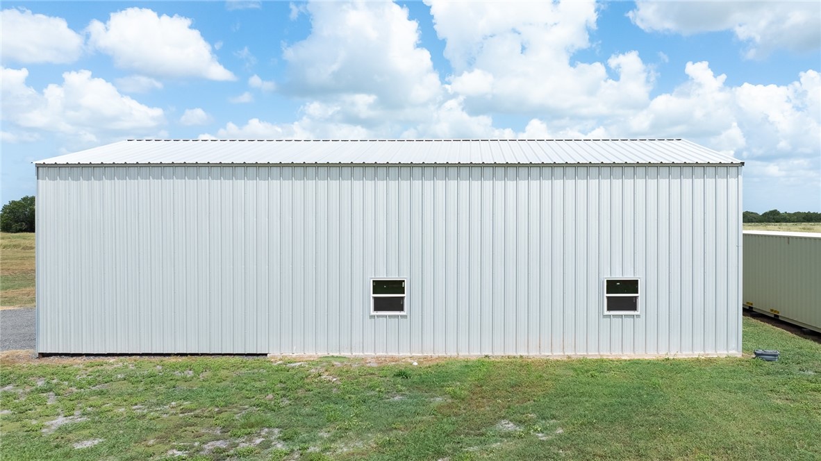266 County Road 384 George West TX 78022