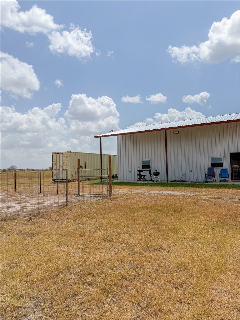 266 County Road 384 George West TX 78022