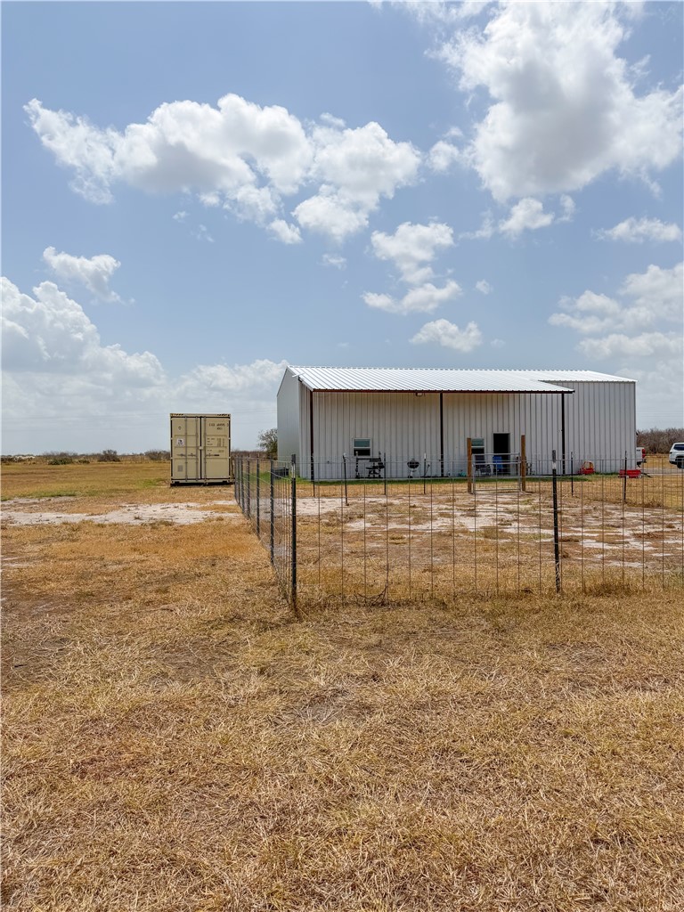266 County Road 384 George West TX 78022