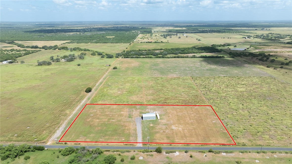 266 County Road 384 George West TX 78022