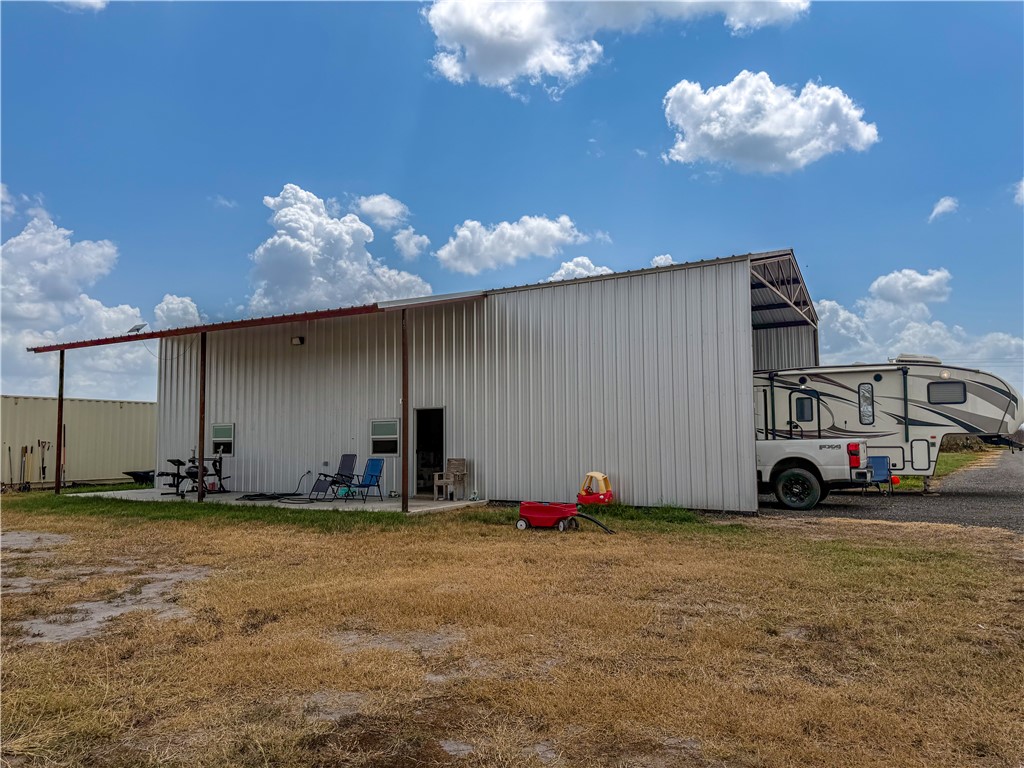 266 County Road 384 George West TX 78022