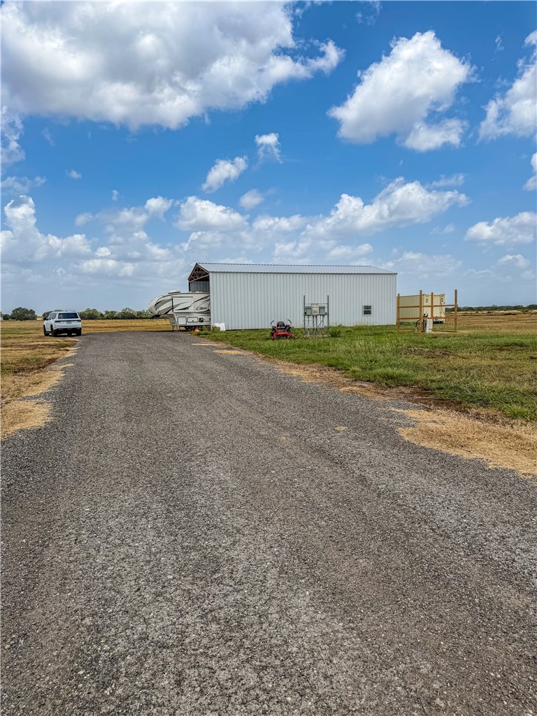 266 County Road 384 George West TX 78022