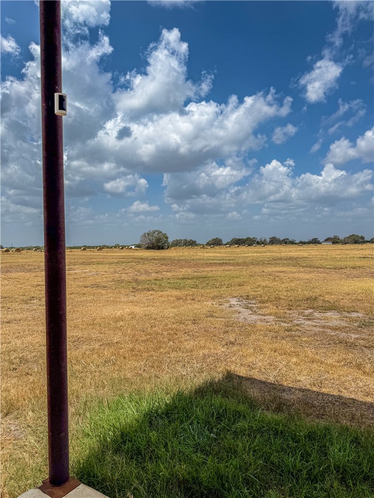 266 County Road 384 George West TX 78022