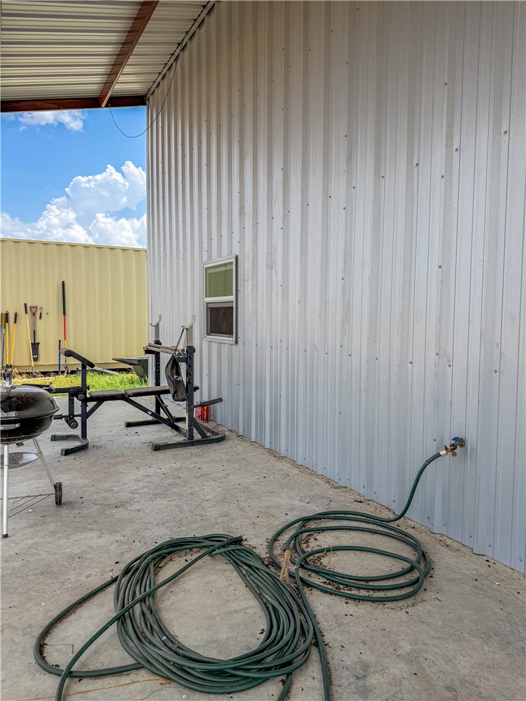 266 County Road 384 George West TX 78022