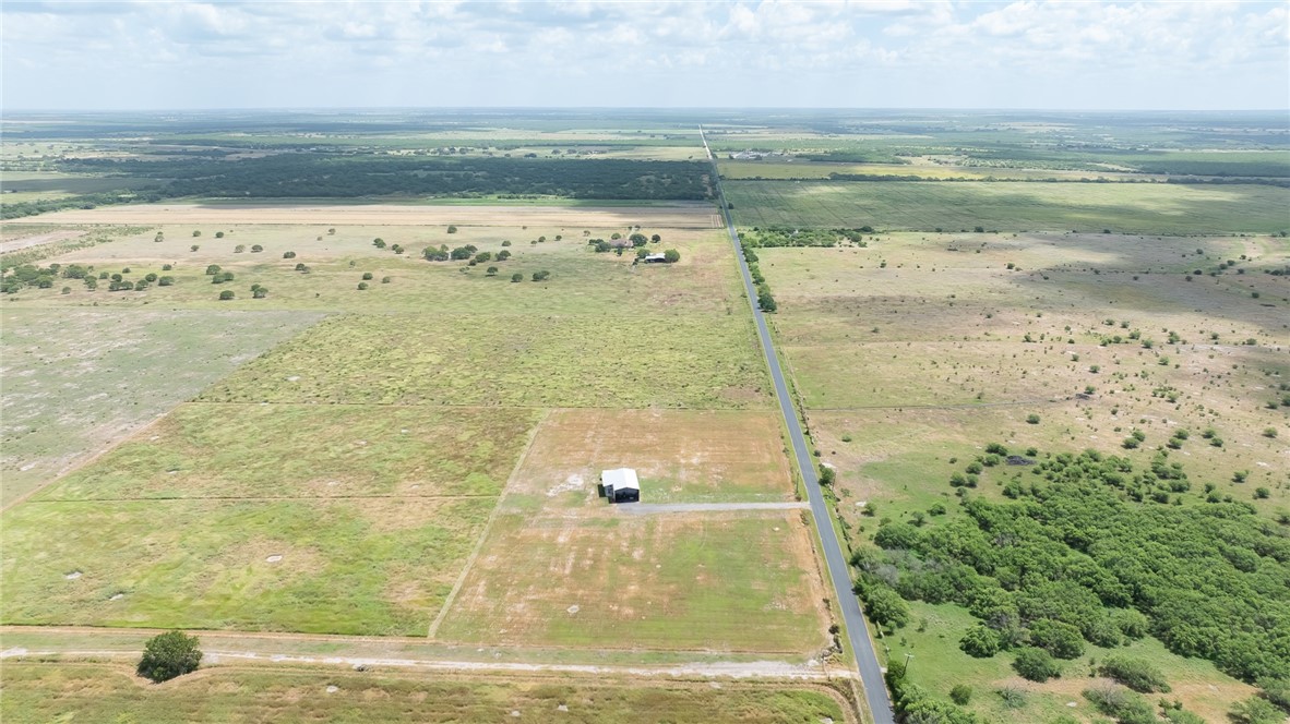266 County Road 384 George West TX 78022