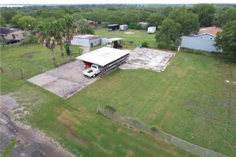 24727 County Road 320 Mathis TX 78368