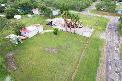 24727 County Road 320 Mathis TX 78368