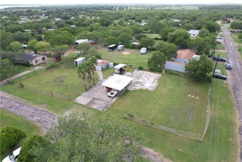 24727 County Road 320 Mathis TX 78368