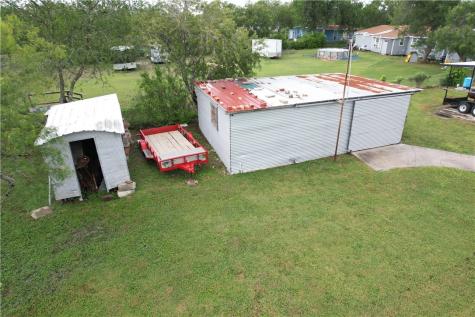 24727 County Road 320 Mathis TX 78368