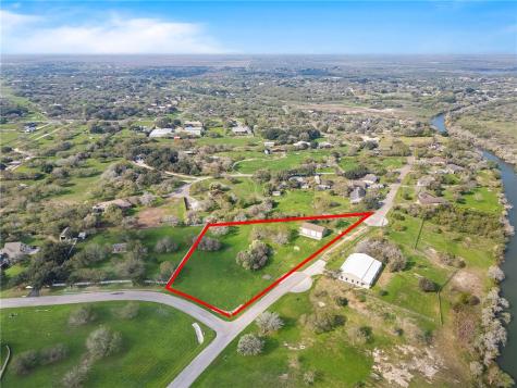 5581 River Trail Drive Robstown TX 78380