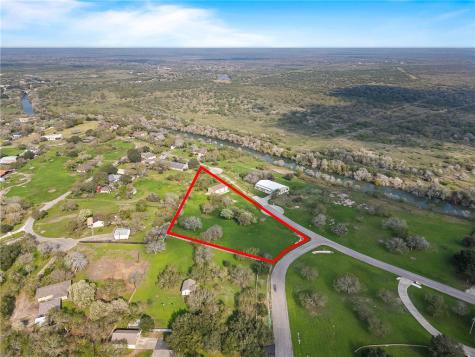 5581 River Trail Drive Robstown TX 78380