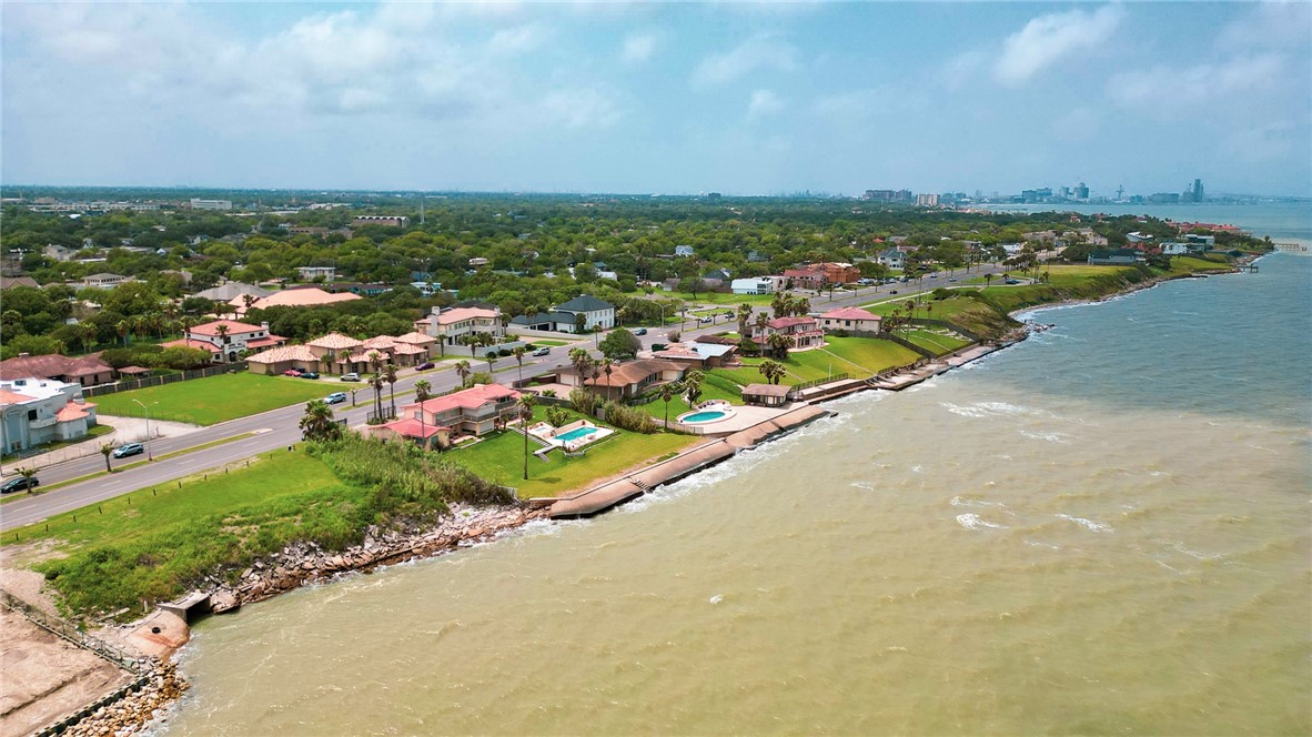 3645 Ocean Drive Corpus Christi TX 78411