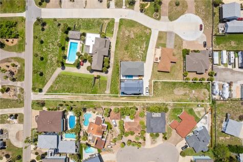 340 Twelfth Port Aransas TX 78373