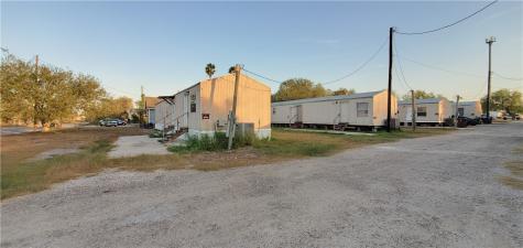 1131 W Kenedy Avenue Kingsville TX 78363