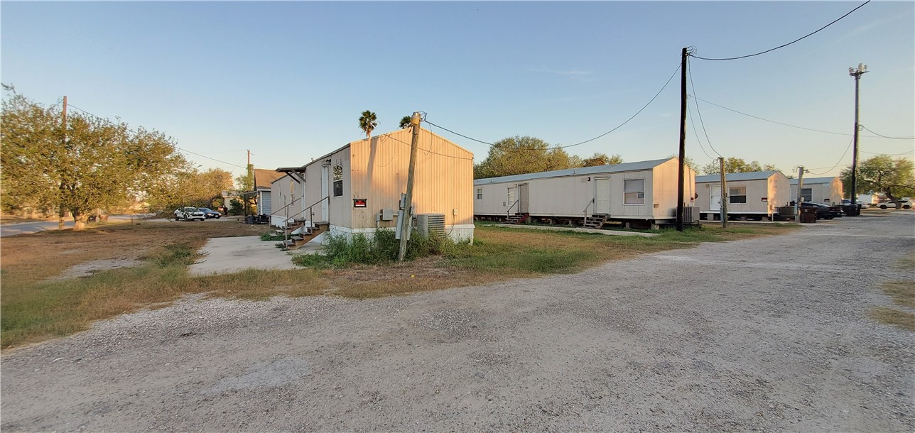 1131 W Kenedy Avenue Kingsville TX 78363