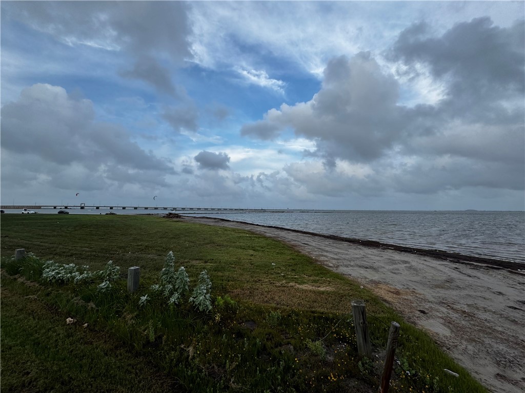 1429 Laguna Shores (Tract Iii) Corpus Christi TX 78418