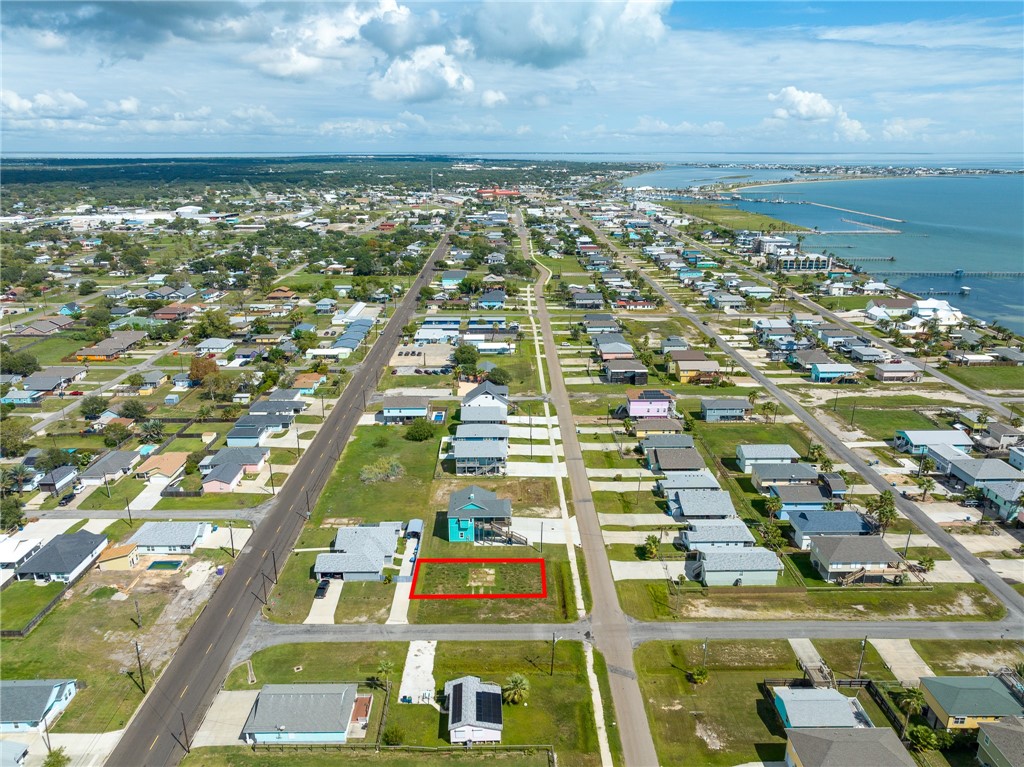 810 E James Street Rockport TX 78382