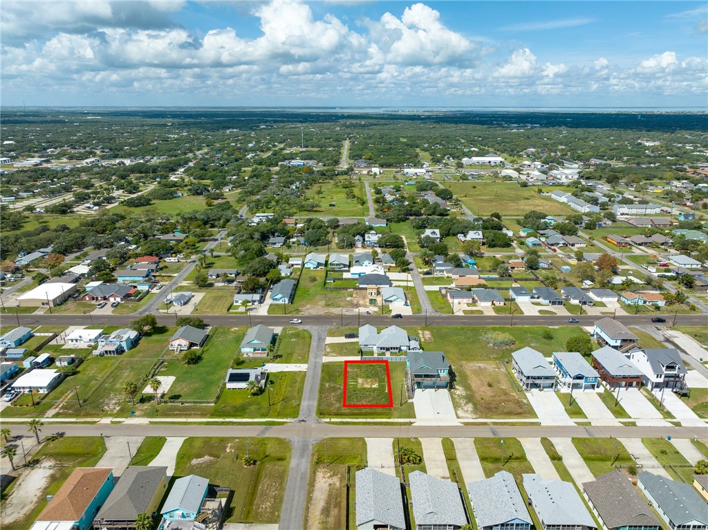 810 E James Street Rockport TX 78382