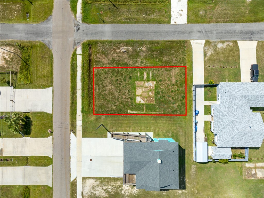 810 E James Street Rockport TX 78382