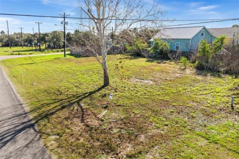 519 E 1st Street Rockport TX 78382