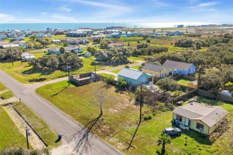 519 E 1st Street Rockport TX 78382