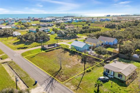 519 E 1st Street Rockport TX 78382