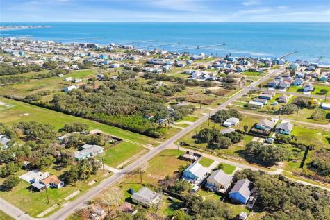 519 E 1st Street Rockport TX 78382